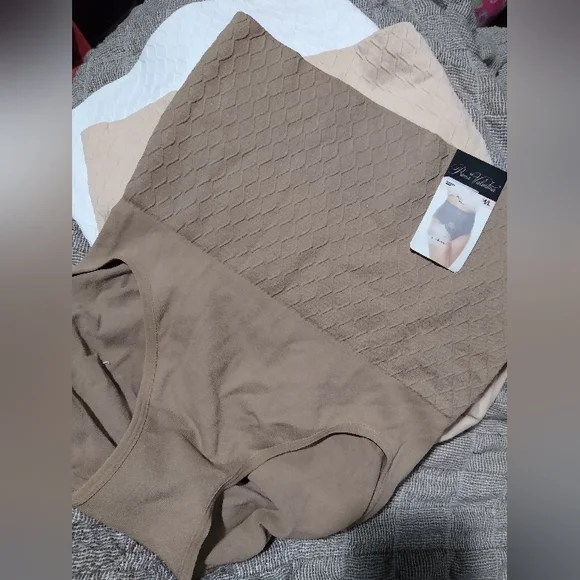 panty girdle - Picture 3 of 3